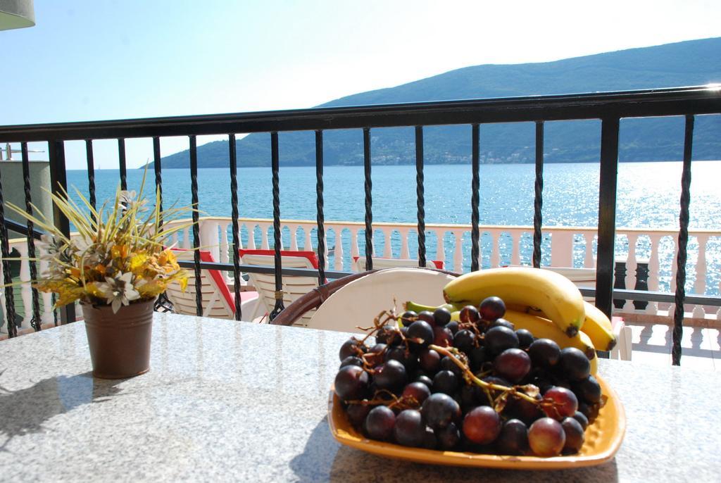 Apartments Sun House Herceg Novi Habitación foto